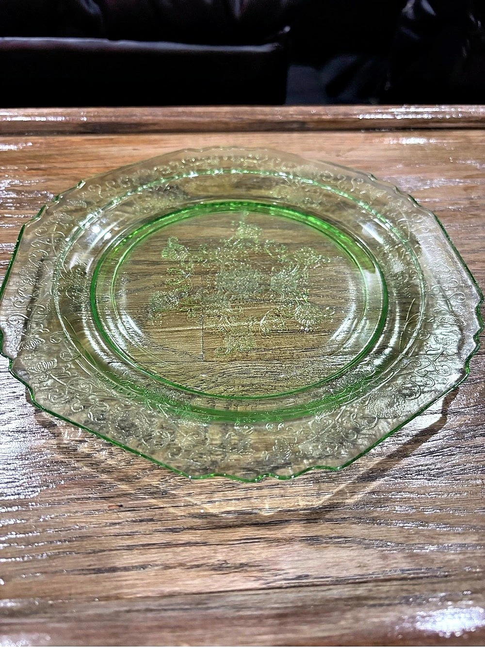 VTG- Hazel-Atlas 8.5” Uranium Poppy Pattern.